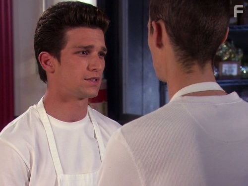 Ken Baumann and Daren Kagasoff in Втайне от родителей (2008)