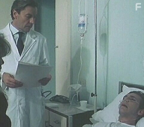 Helmut Berger and Dario Casalini in La puritana (1989)