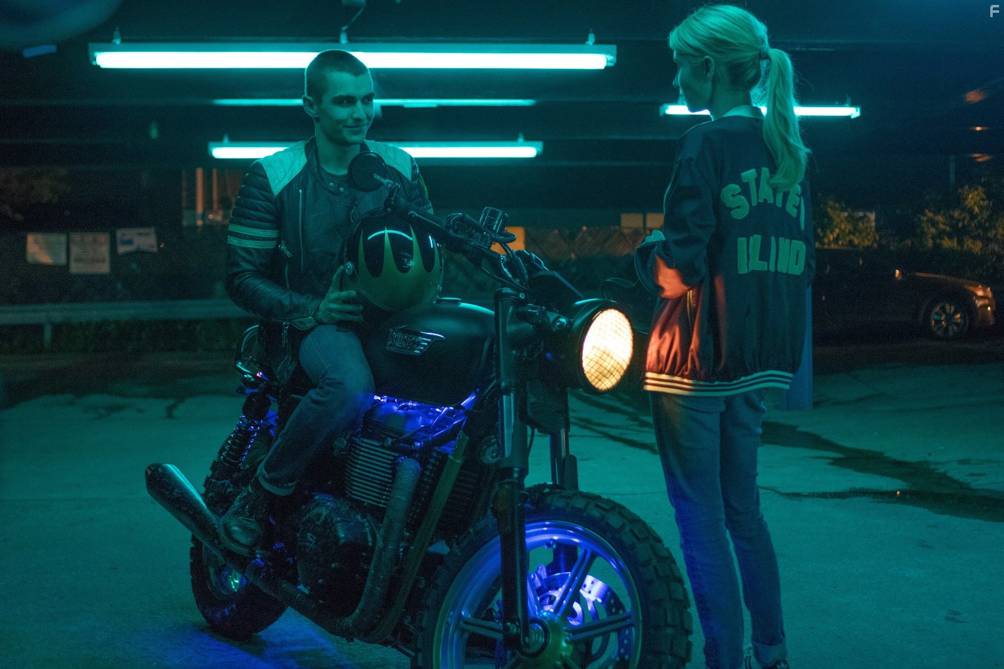 Emma Roberts and Dave Franco in Nerve (2016)