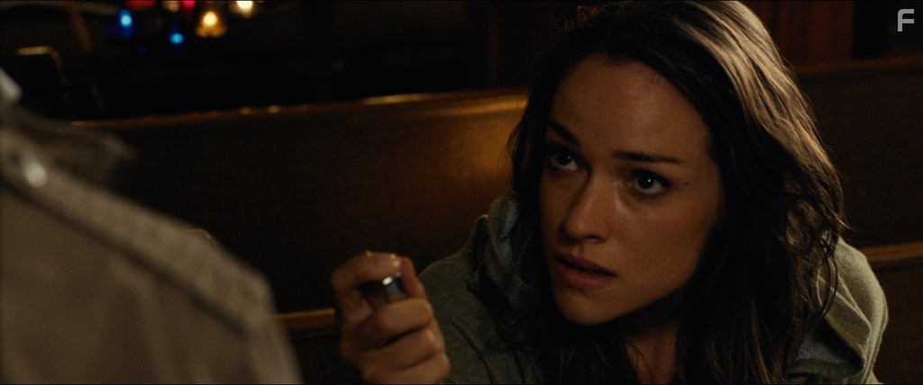 Alicja Bachleda in The American Side (2016)