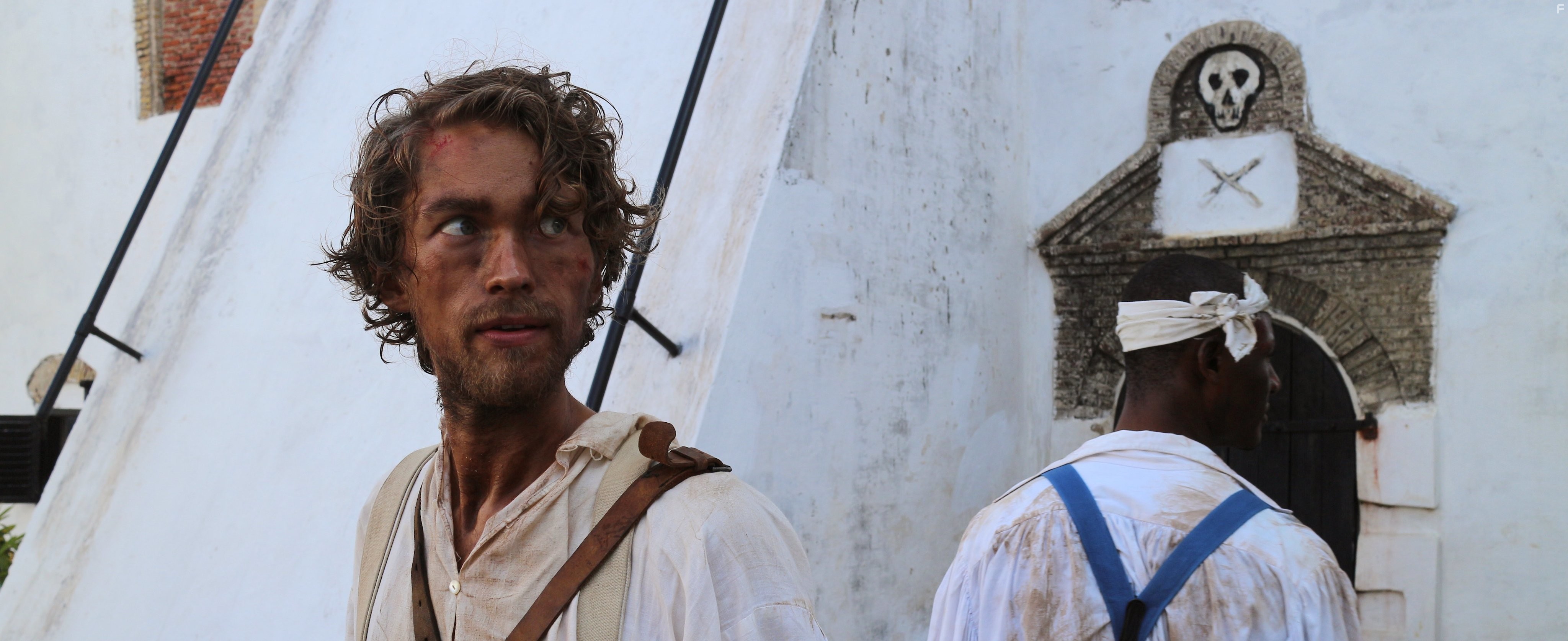 Jakob Oftebro in Guldkysten (2015)