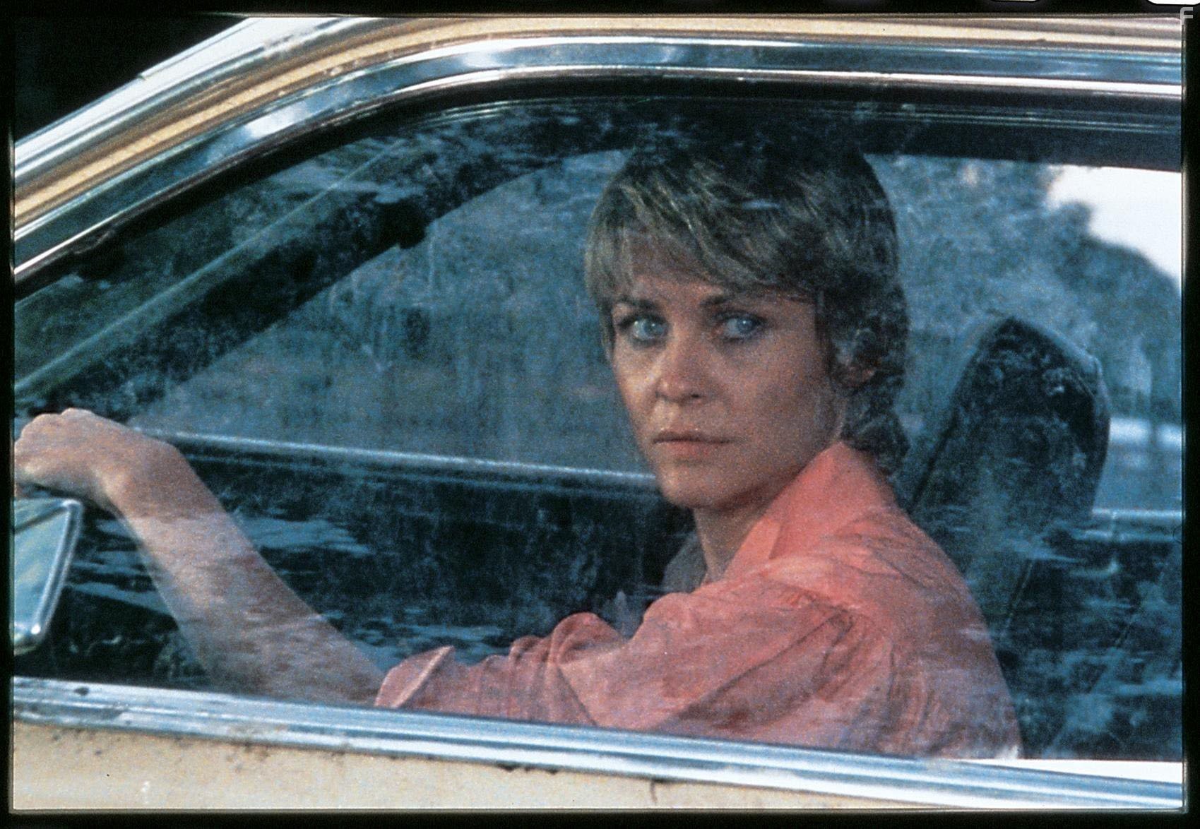 Dee Wallace in Куджо (1983)