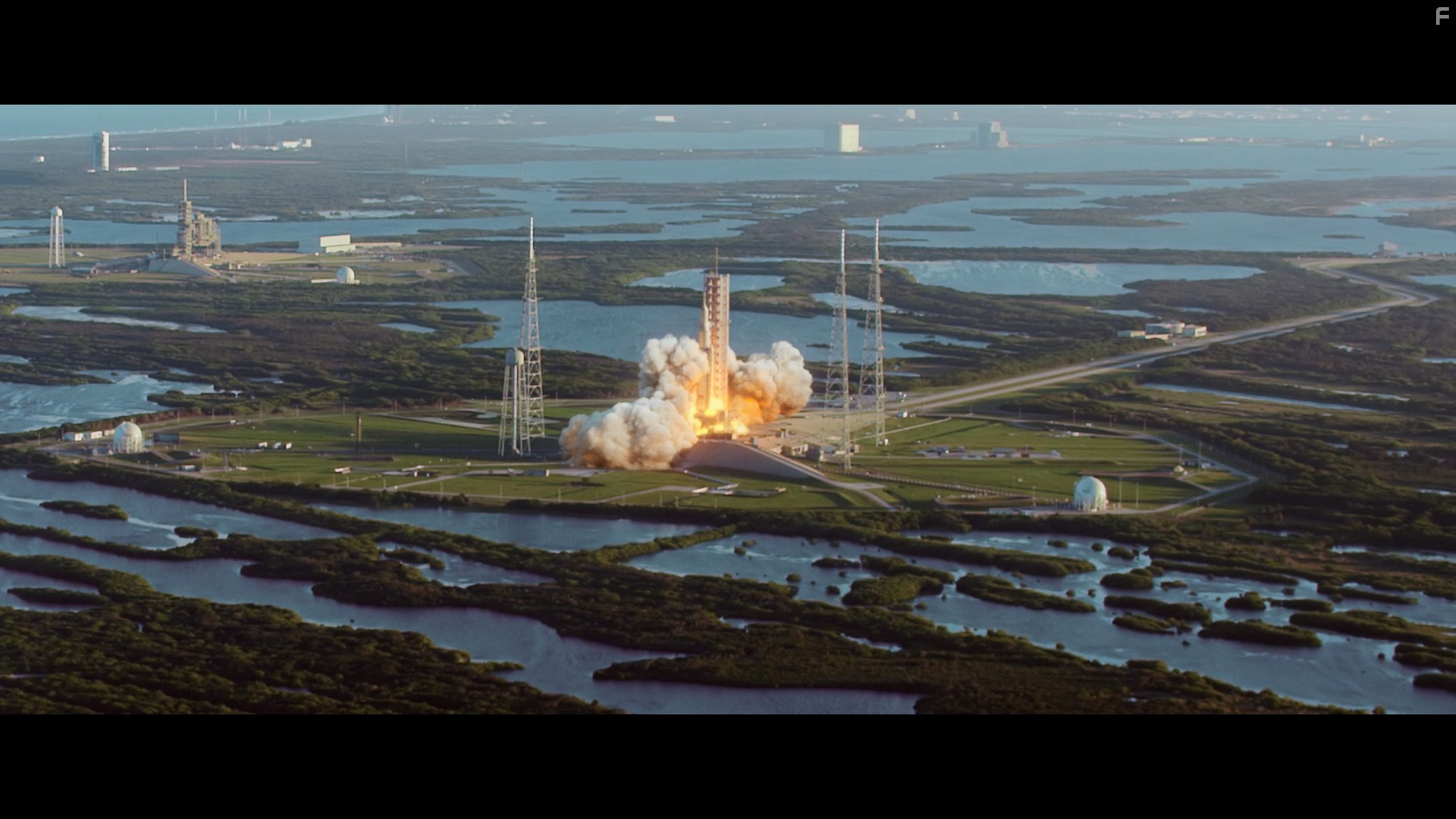 Космос между нами (2016)