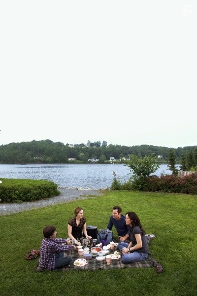 Candles on Bay Street (2006)