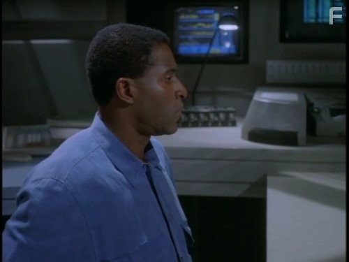Carl Lumbly in M.A.N.T.I.S. (1994)