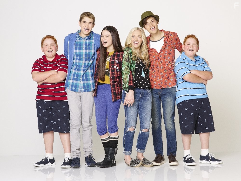 Landry Bender, Gus Kamp, Ricky Garcia, Lauren Taylor, Benjamin Royer, and Matthew Royer in Best Friends Whenever (2015)