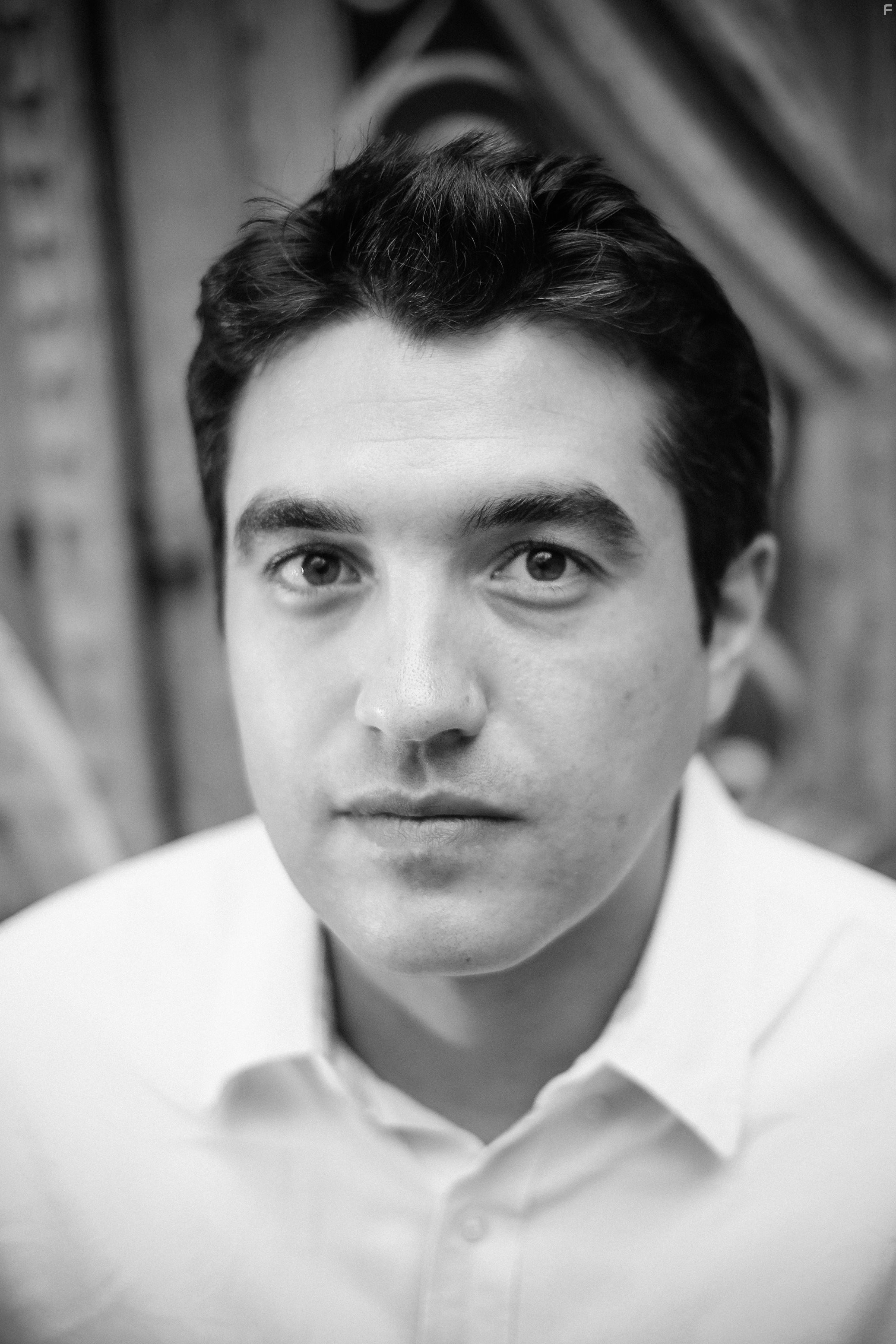 Naji Abu Nowar in Гордость (2014)