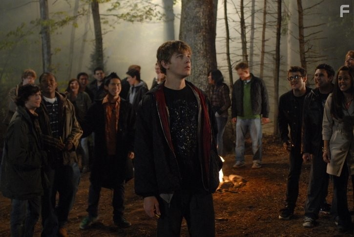 Max Thieriot in Забери мою душу (2010)