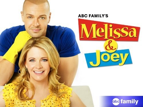 Melissa Joan Hart and Joey Lawrence in Мелисса и Джоуи (2010)