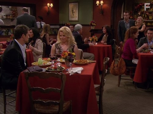 Melissa Joan Hart, Joey Lawrence, and Megan Hilty in Мелисса и Джоуи (2010)