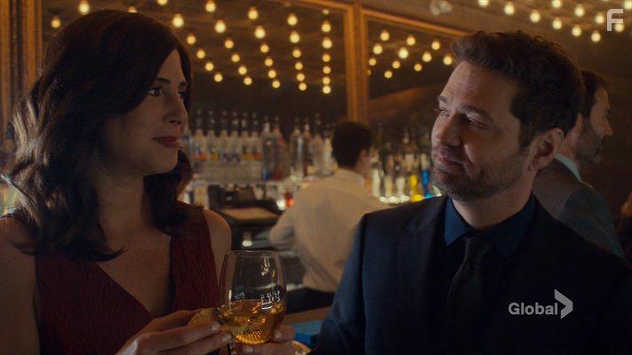 Jason Priestley and Cindy Sampson in Private Eyes (2016)
