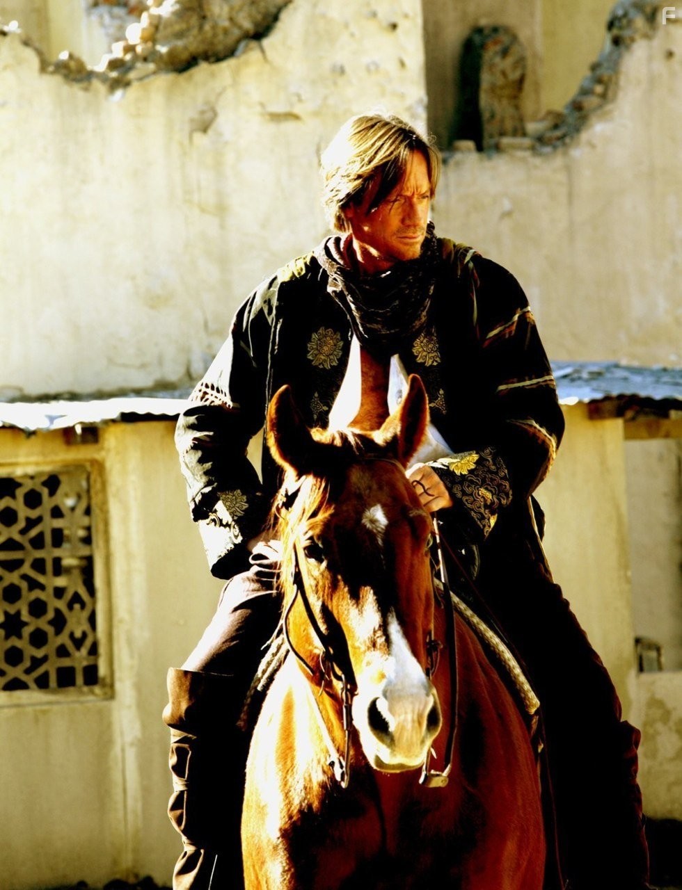 Kevin Sorbo in Tales of an Ancient Empire (2010)