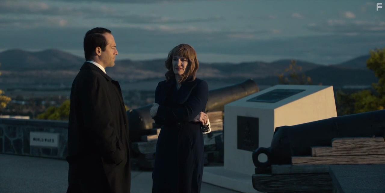 Alex Dimitriades and Damon Herriman in Secret City (2016)