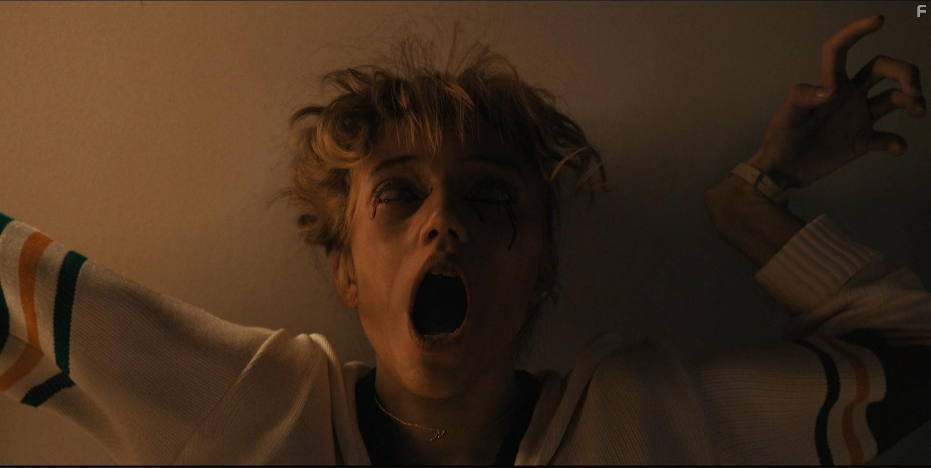 Очень странные дела #1