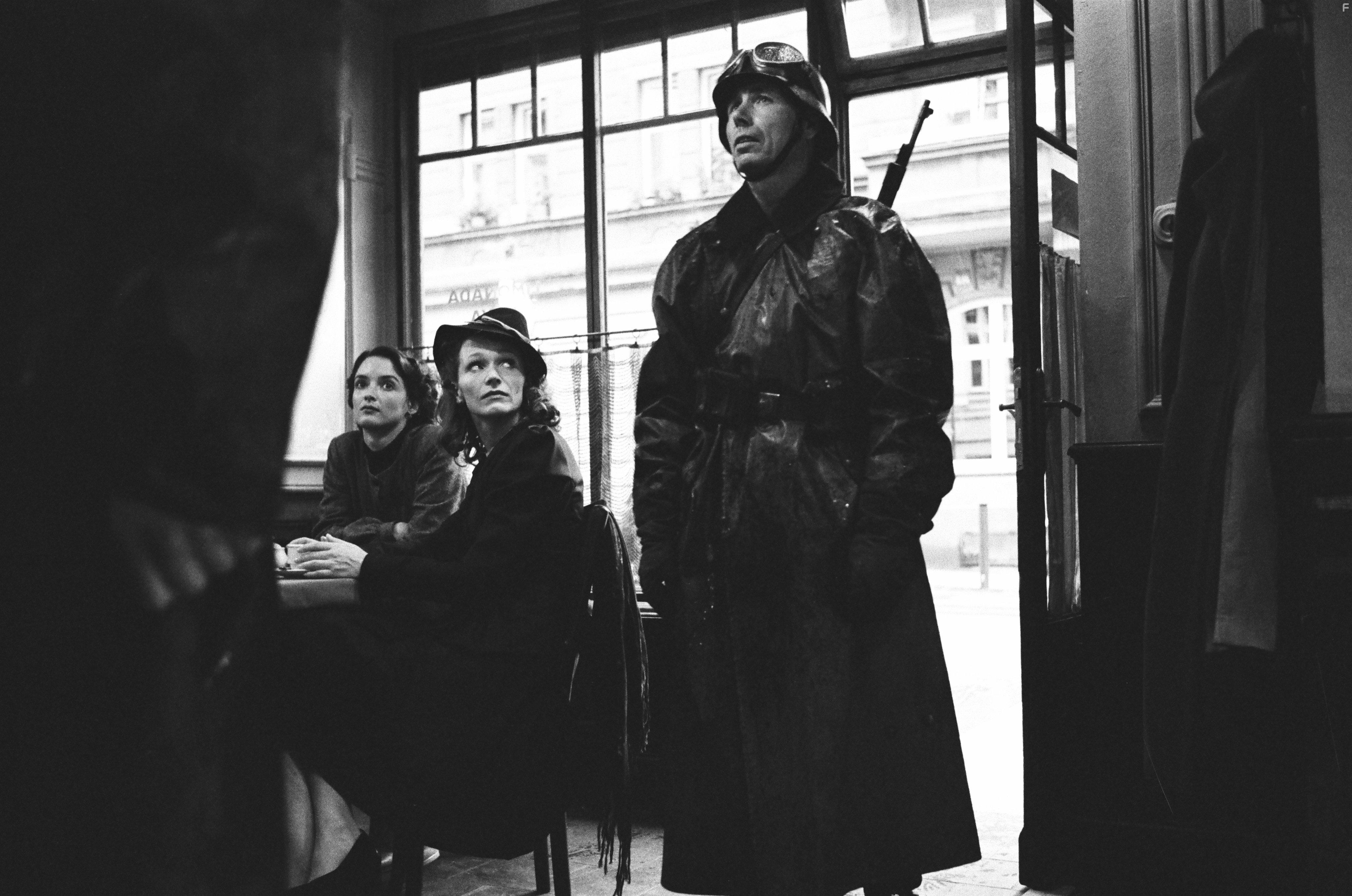 Anna Geislerov and Charlotte Le Bon in Anthropoid (2016)