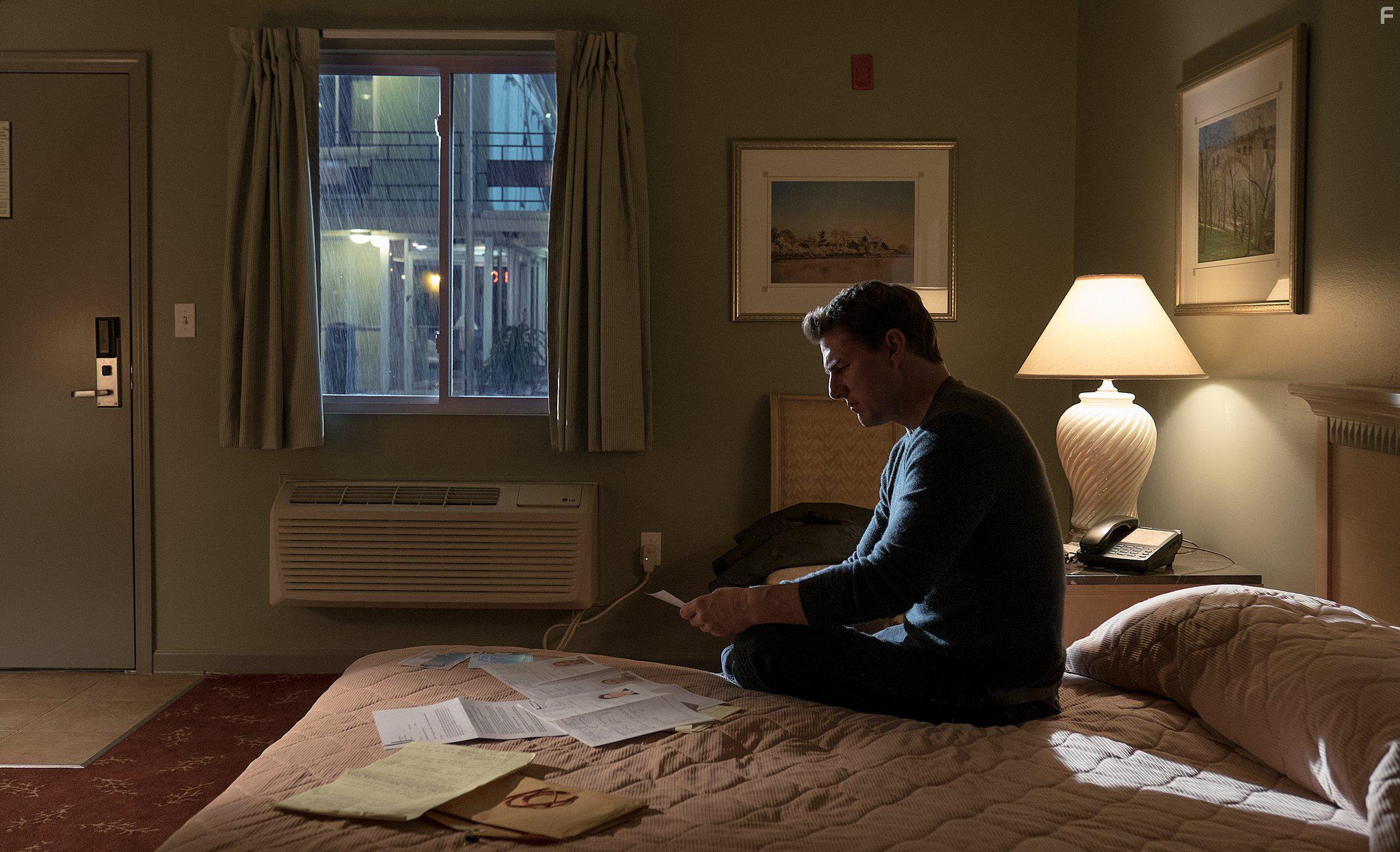 Tom Cruise in Jack Reacher: Never Go Back (2016)