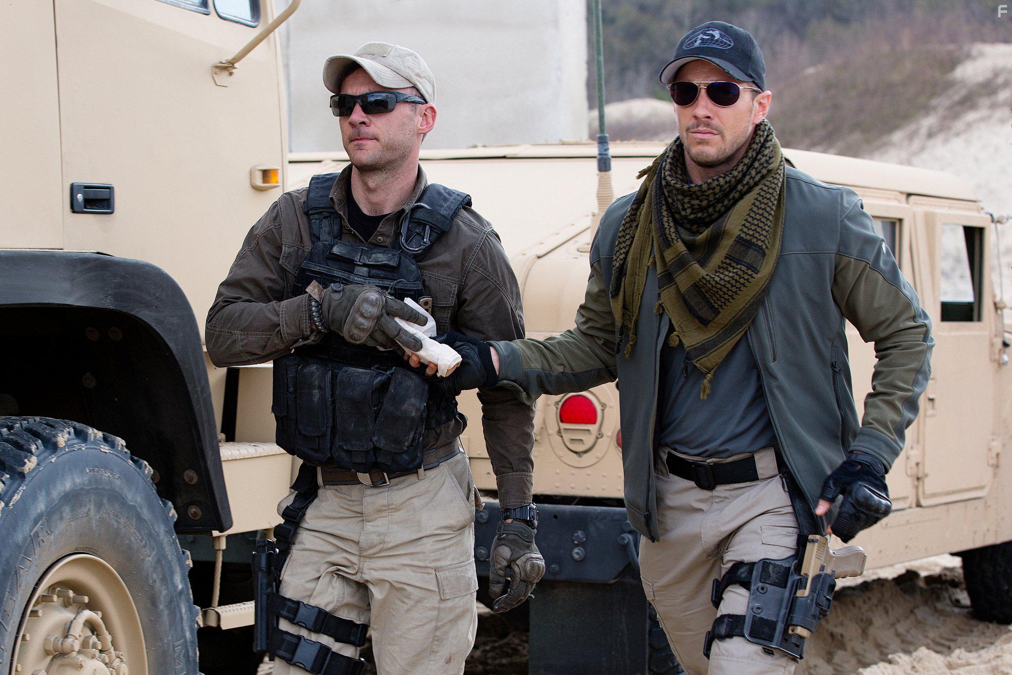 Patrick Heusinger in Jack Reacher: Never Go Back (2016)