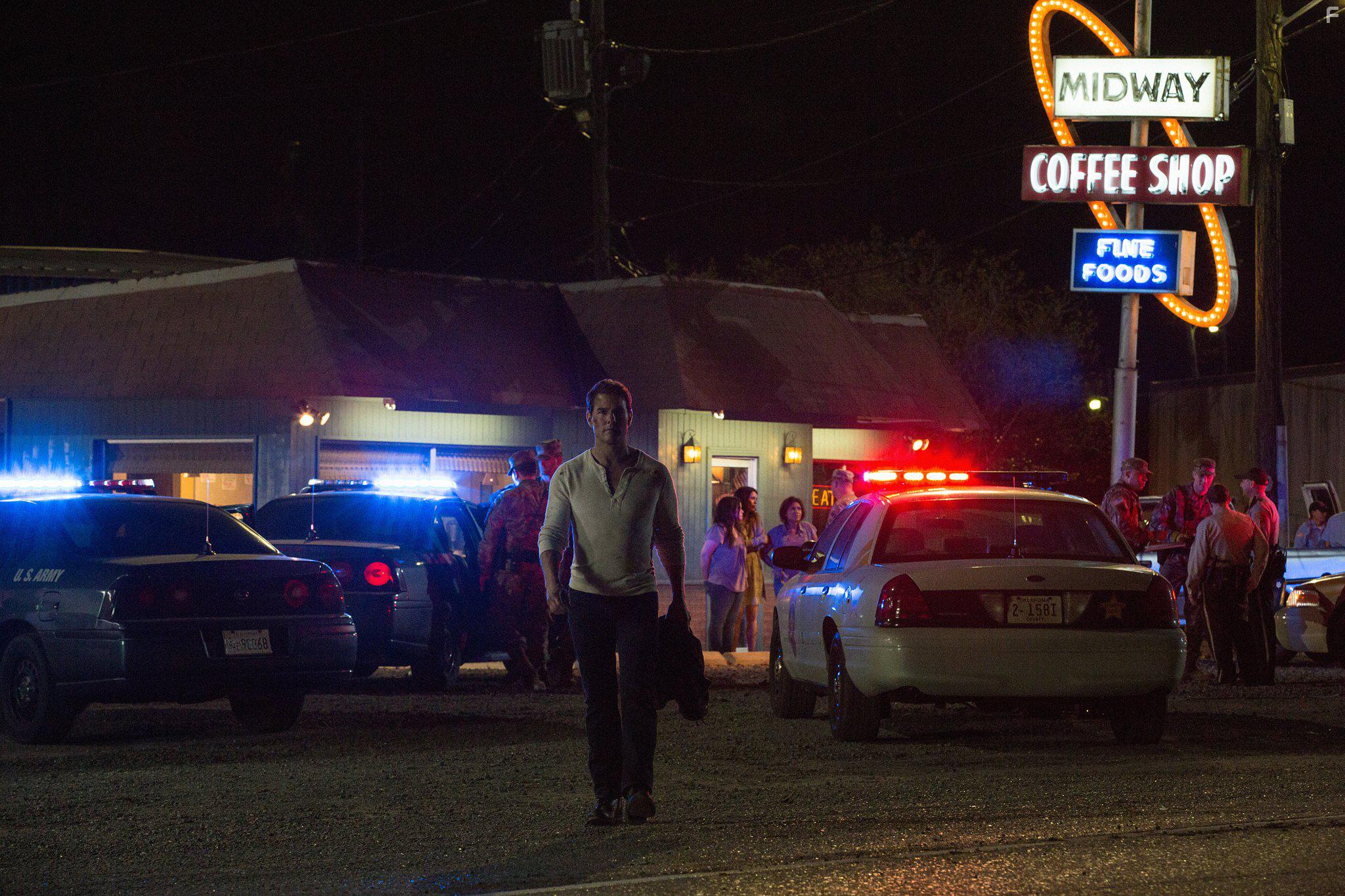 Tom Cruise in Null (2009)