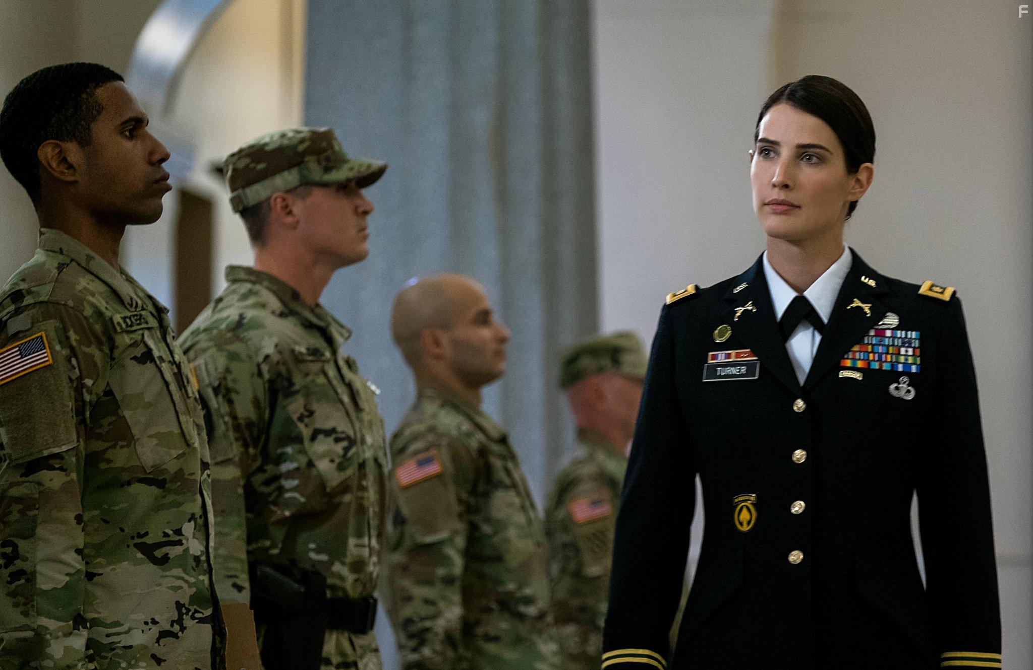 Cobie Smulders in Jack Reacher: Never Go Back (2016)