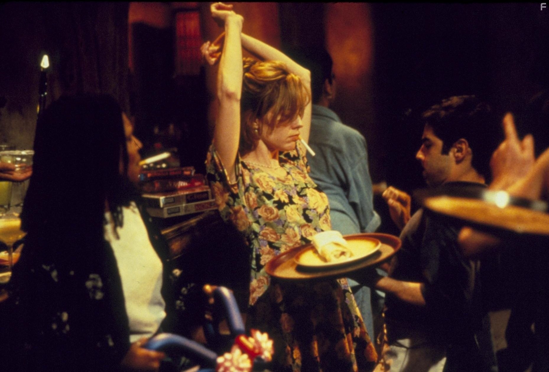 Whoopi Goldberg and Mary-Louise Parker in Парни побоку (1995)