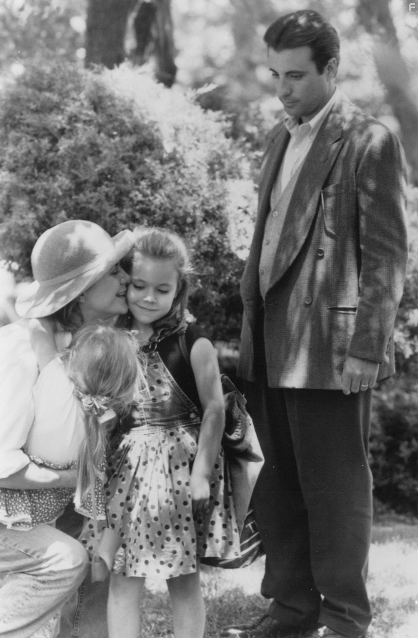 Meg Ryan and Andy Garcia in Когда мужчина любит женщину (1994)