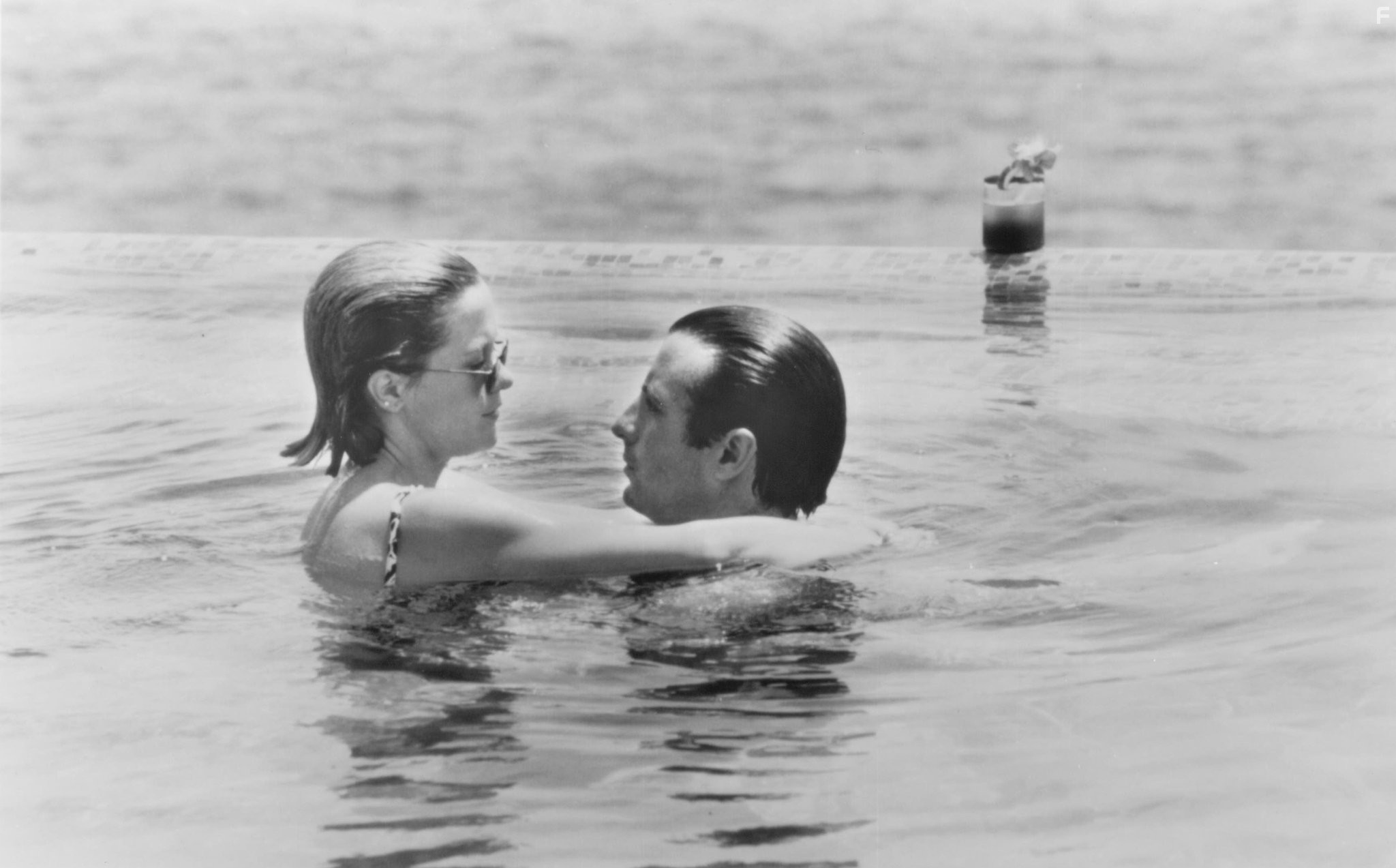 Meg Ryan and Andy Garcia in Когда мужчина любит женщину (1994)