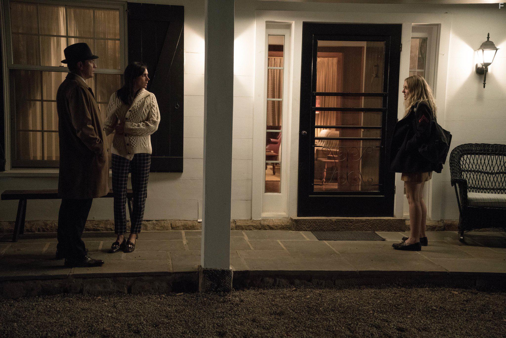 Jennifer Connelly, Ewan McGregor, and Dakota Fanning in American Pastoral (2016)