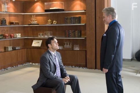 Michael Douglas and Matt Dillon in Он, я и его друзья (2006)