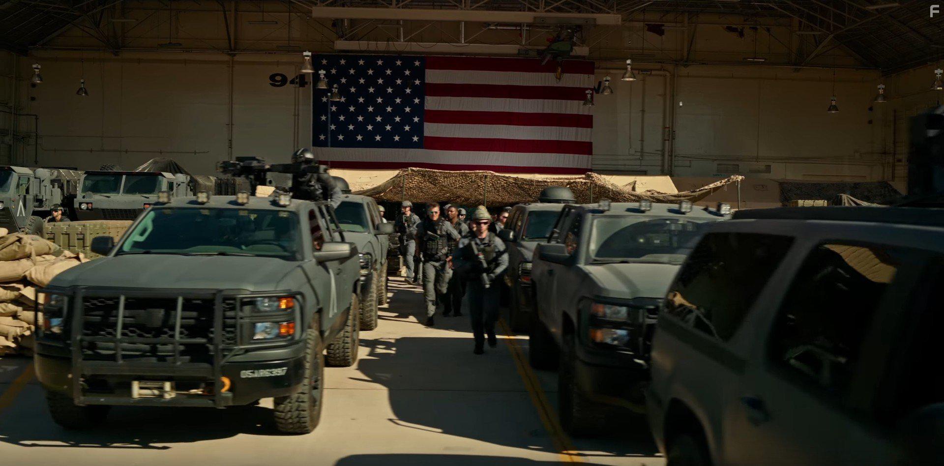 Josh Duhamel in Transformers: The Last Knight (2017)