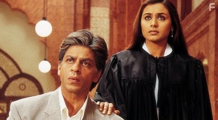 Shah Rukh Khan and Rani Mukerji in Bир и Зара: История любви (2004)