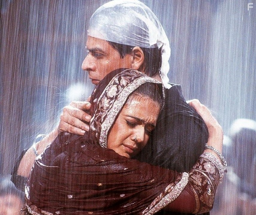 Preity Zinta and Shah Rukh Khan in Bир и Зара: История любви (2004)
