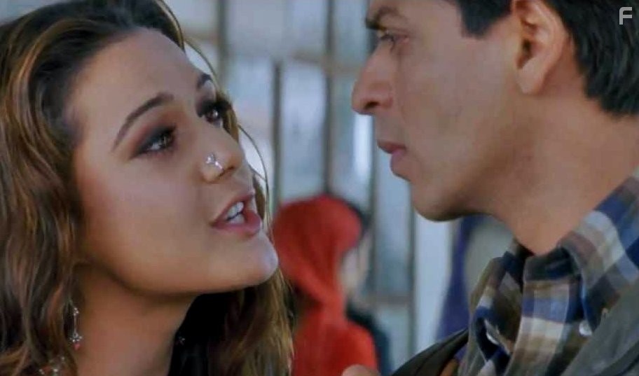 Preity Zinta and Shah Rukh Khan in Bир и Зара: История любви (2004)