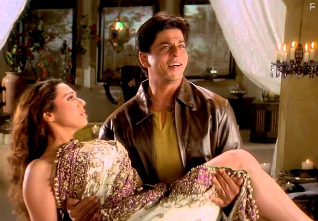 Preity Zinta and Shah Rukh Khan in Bир и Зара: История любви (2004)