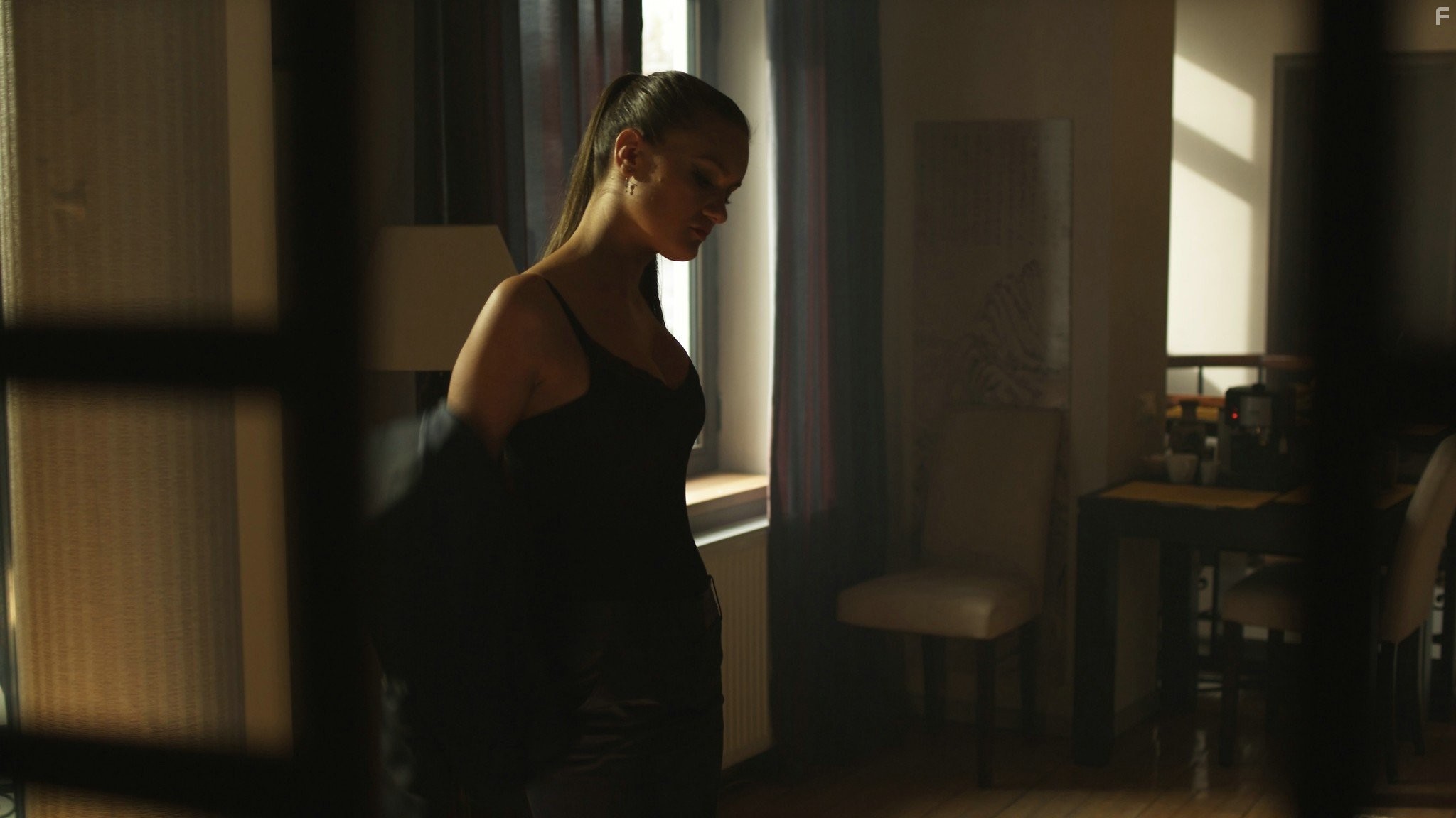 Cosmina Pasarin in Рожденный побеждать (2010)