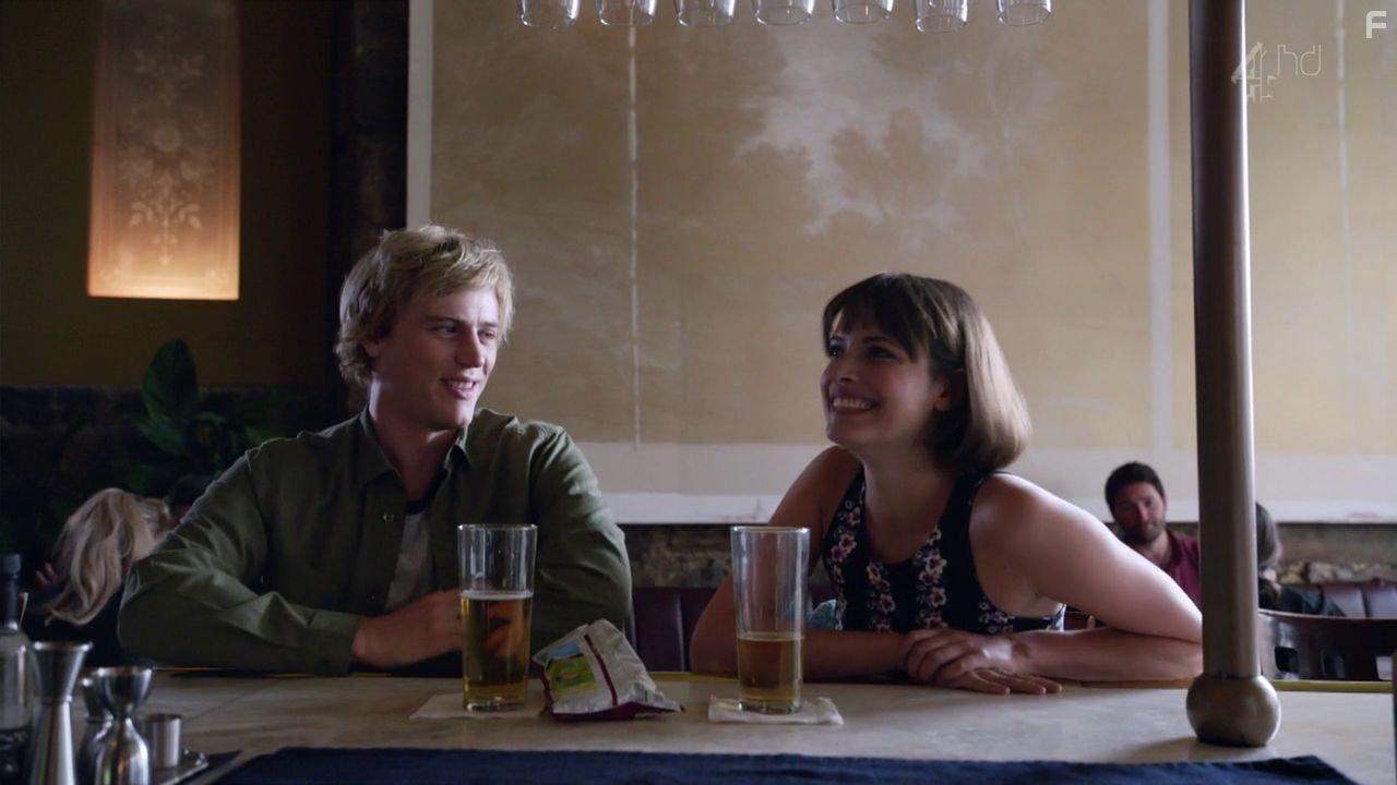 Johnny Flynn and Hannah Britland in Lovesick (2014)
