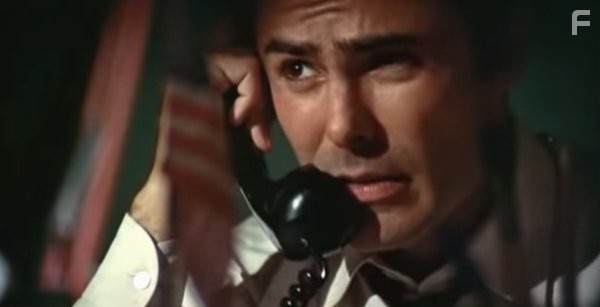 John Saxon in Черное Рождество (1974)