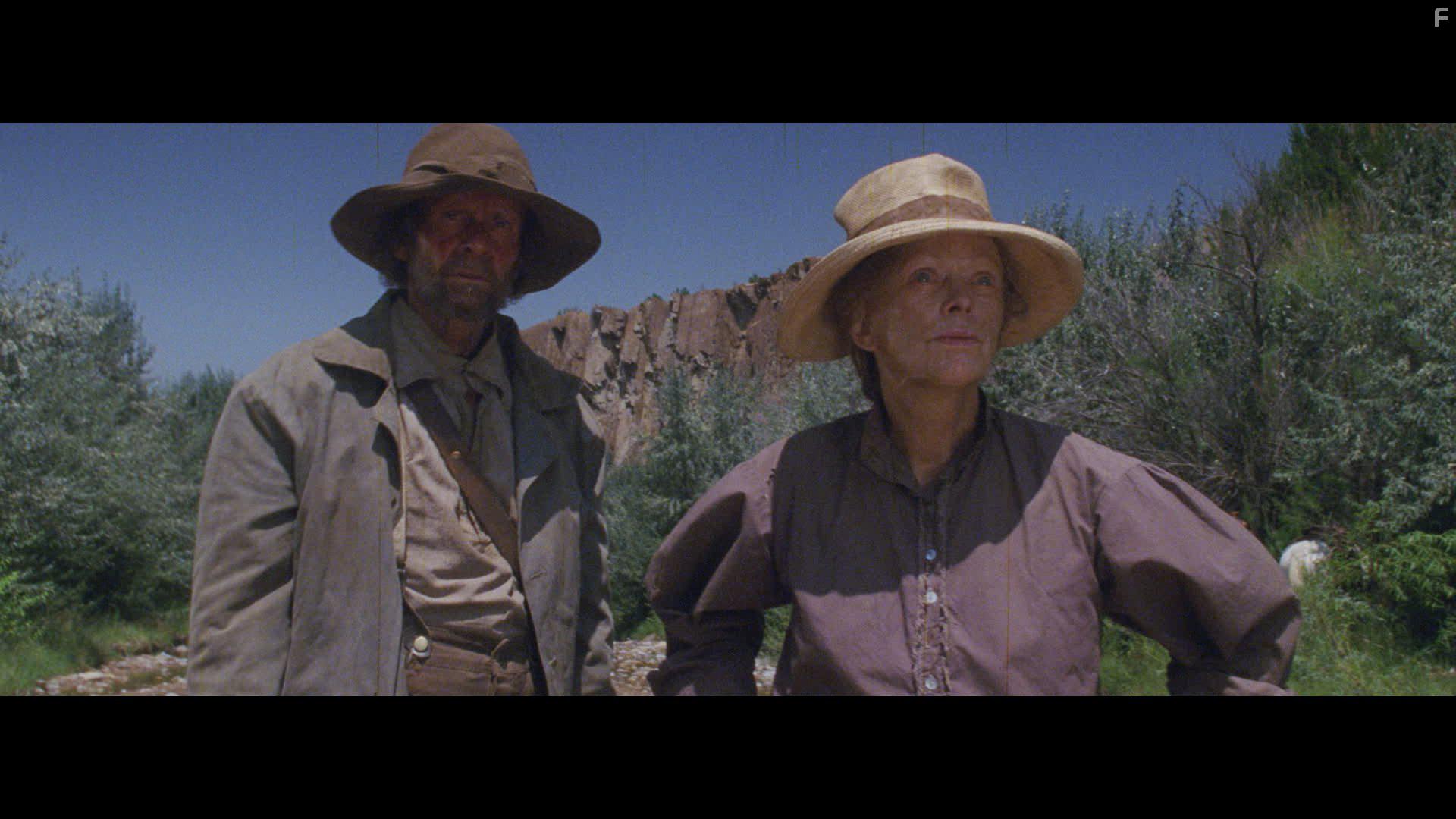 Frances Fisher in Outlaws and Angels (2016)