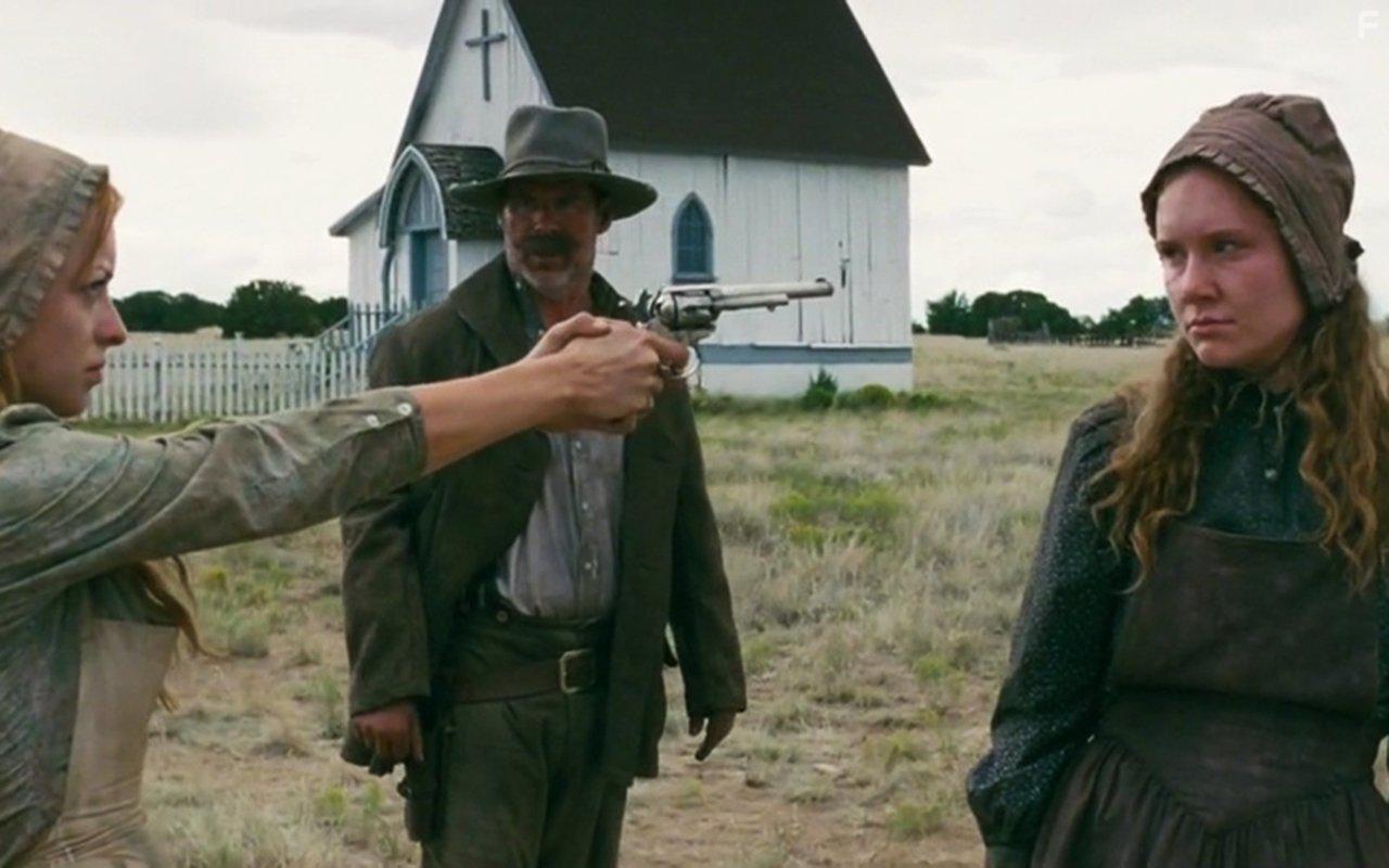 Ben Browder, Francesca Eastwood, and Madisen Beaty in Outlaws and Angels (2016)