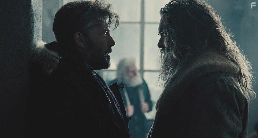 Ben Affleck and Jason Momoa in Justice League (2017)