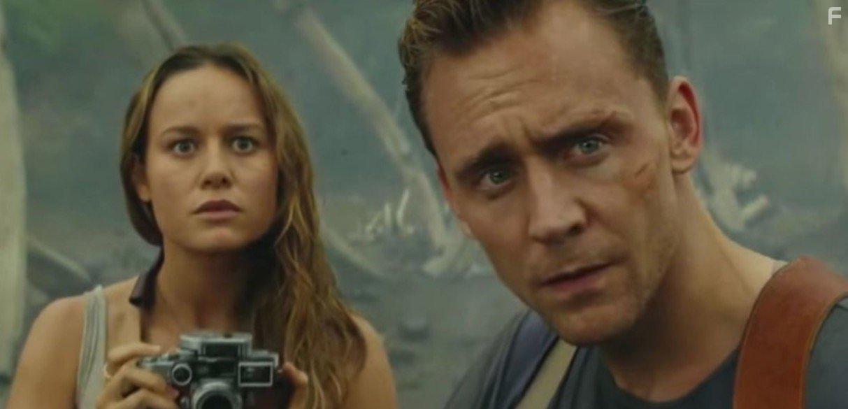 Brie Larson and Tom Hiddleston in Kong: Skull Island (2017)