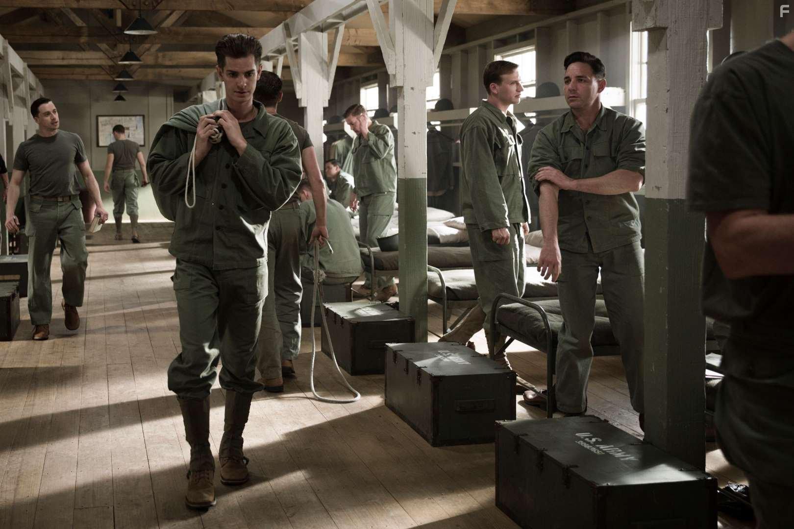 Richard Pyros, Andrew Garfield, and Jim Robison in Hacksaw Ridge (2016)