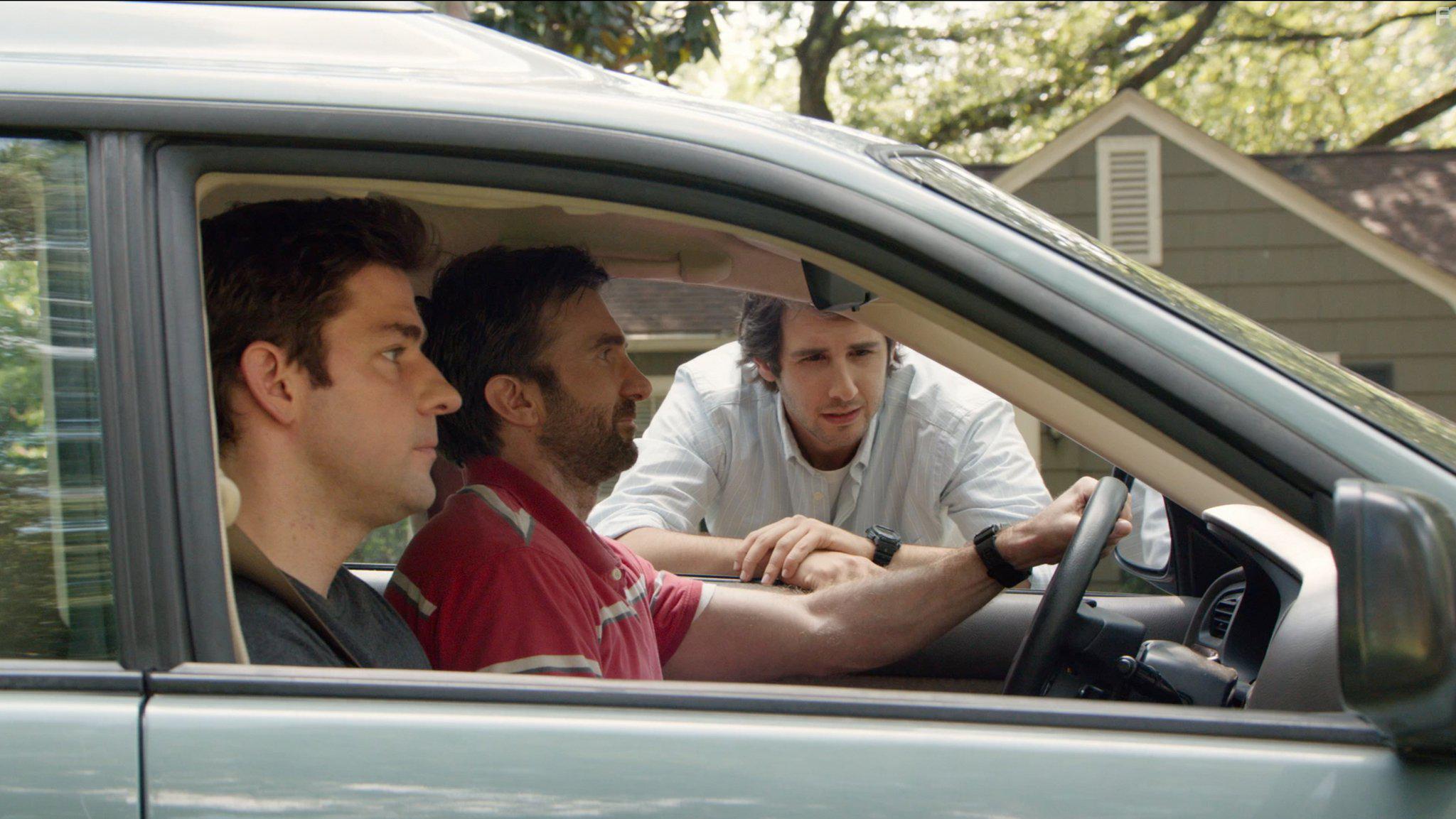 John Krasinski, Josh Groban, and Sharlto Copley in The Hollars (2016)