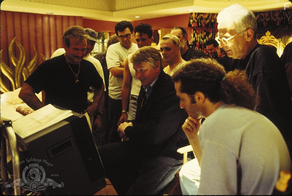 Robin Williams, Nathan Lane, and Mike Nichols in Клетка для пташек (1996)