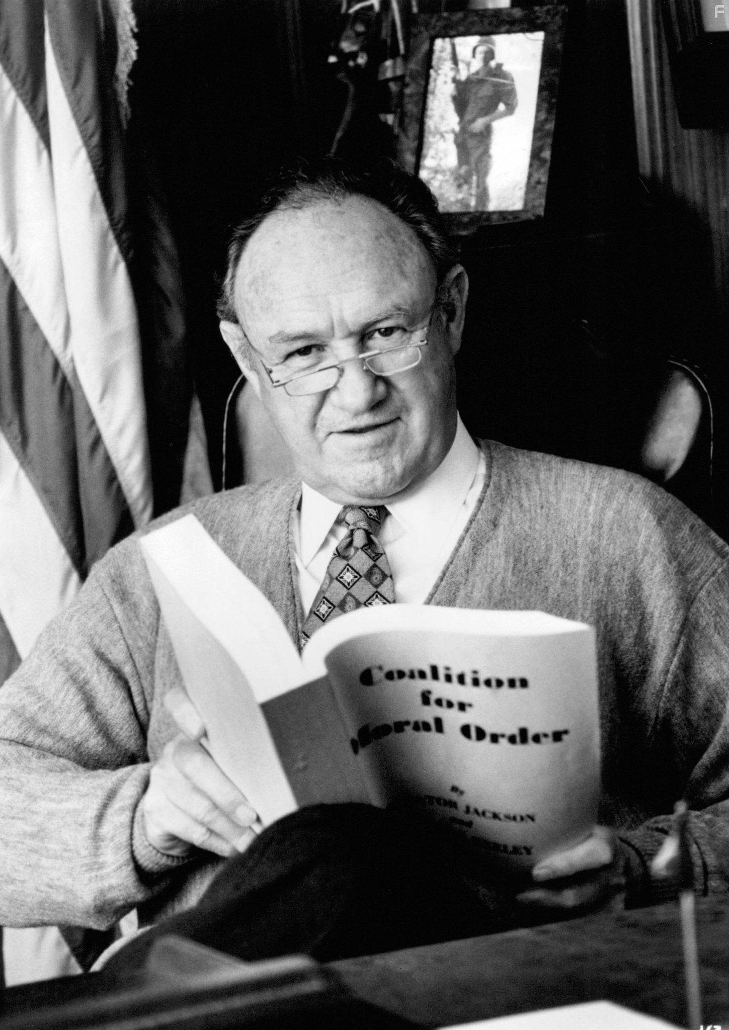 Gene Hackman in Клетка для пташек (1996)