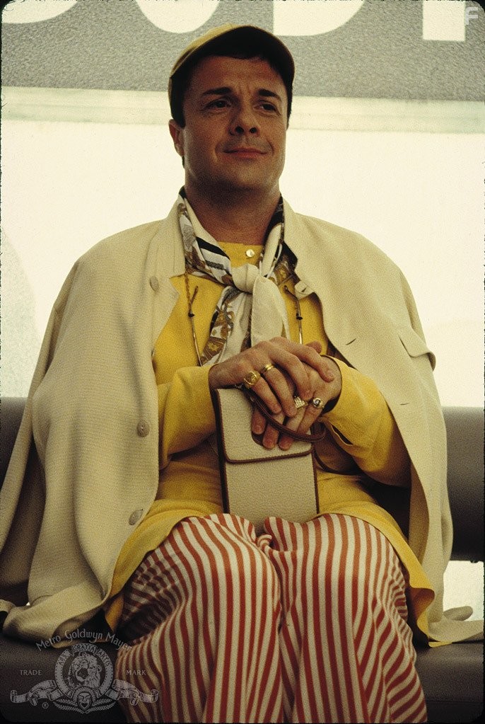 Nathan Lane in Клетка для пташек (1996)