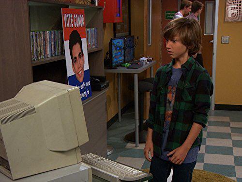 Steele Stebbins in Gamer's Guide to Pretty Much Everything (2015)