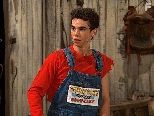 Cameron Boyce in Gamer's Guide to Pretty Much Everything (2015)