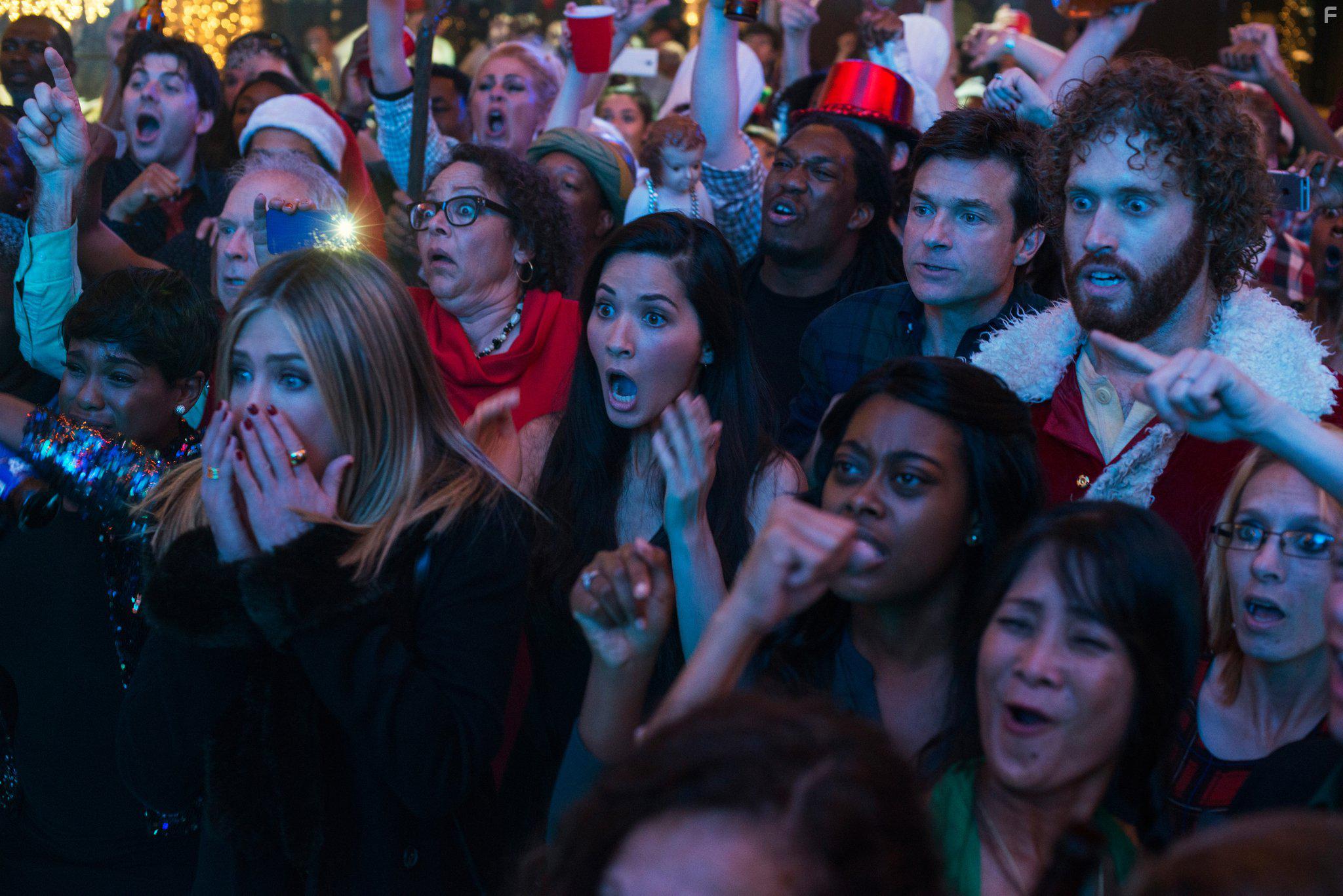 Jennifer Aniston, Jason Bateman, Olivia Munn, and T.J. Miller in Office Christmas Party (2016)
