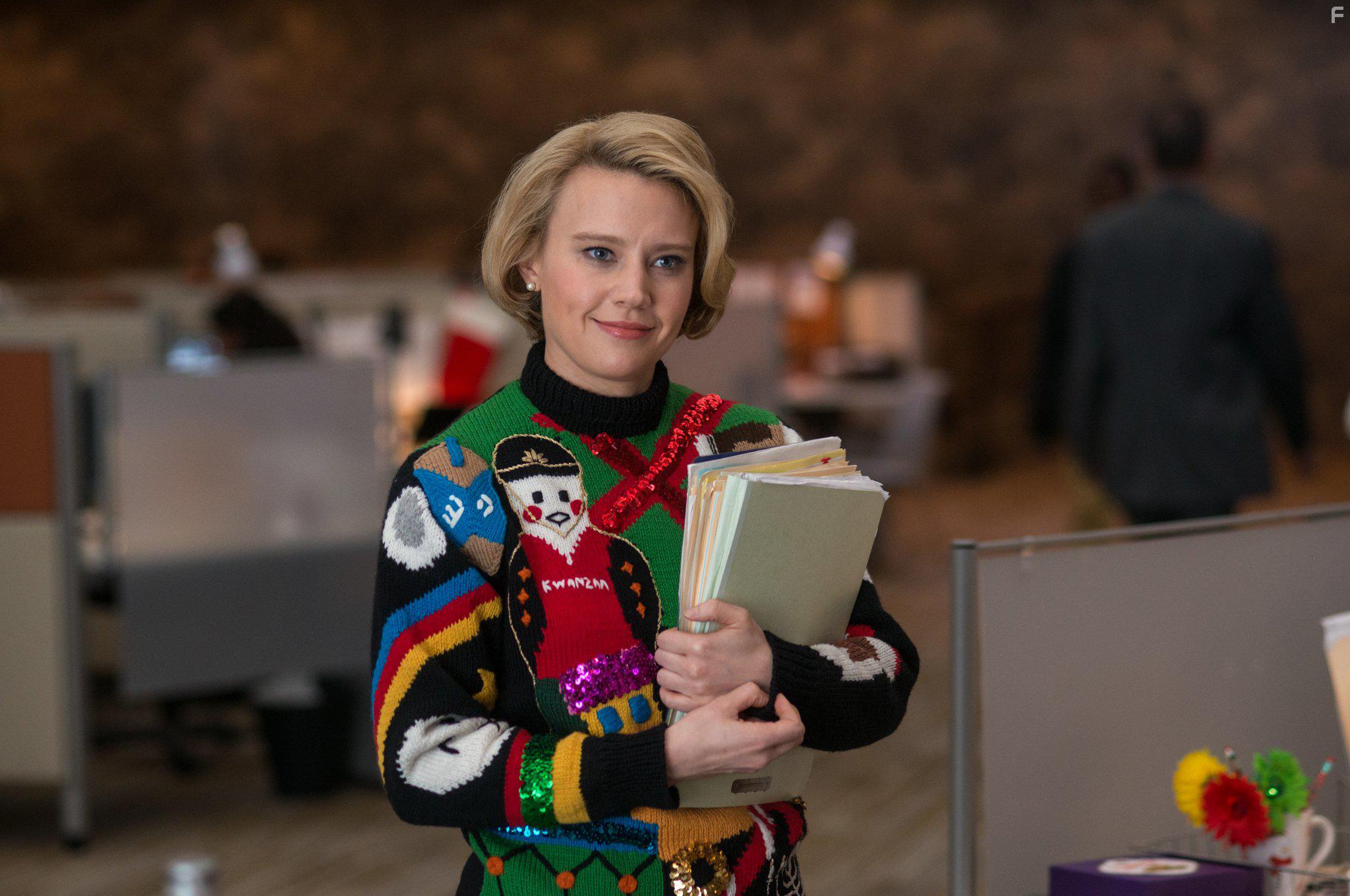 Kate McKinnon in Office Christmas Party (2016)