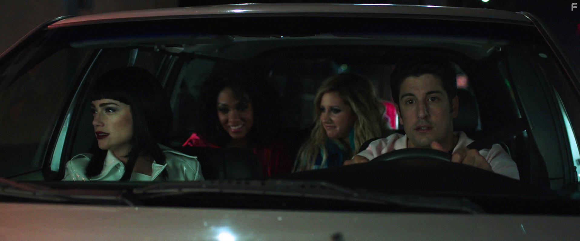 Jason Biggs, Ashley Tisdale, Bria L. Murphy, and Janet Montgomery in Amateur Night (2016)